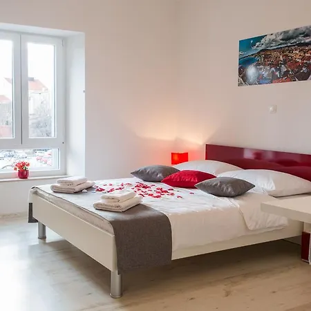 Gold Town Centre Old Town *