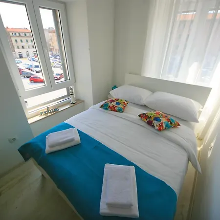 Gold Town Centre Old Town