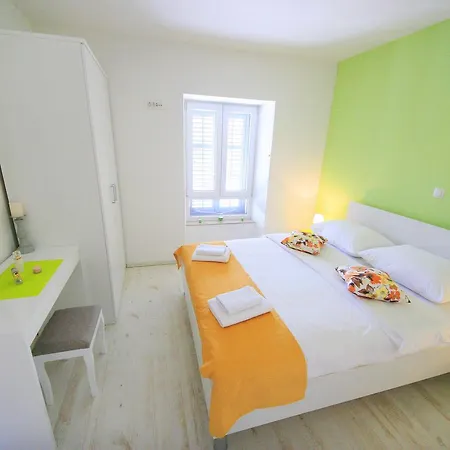 Gold Town Centre Old Town