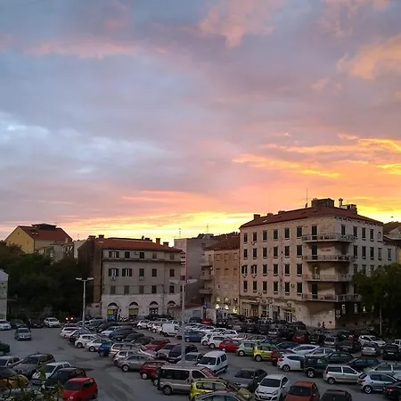 Gold Town Centre Old Town Apartamento