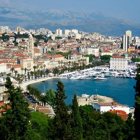 Gold Town Centre Old Town Διαμέρισμα *