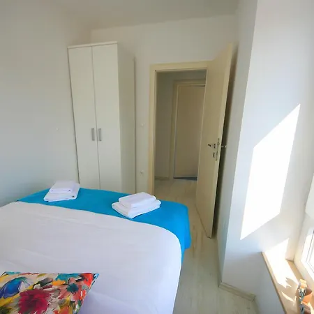 Gold Town Centre Old Town *