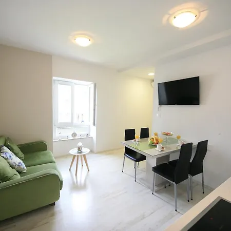 Gold Town Centre Old Town